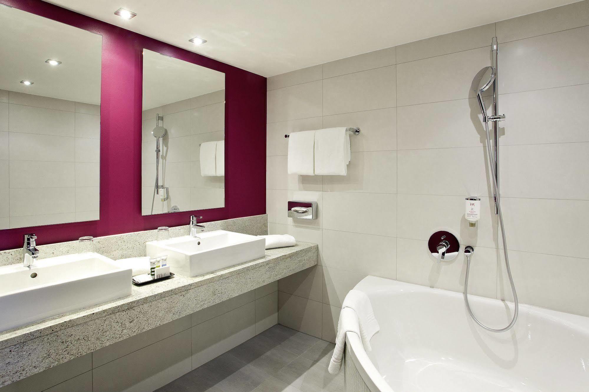 Mercure Hotel 4*