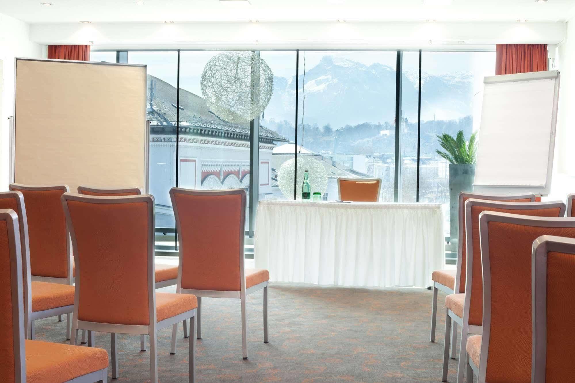 H+ Hotel 4*