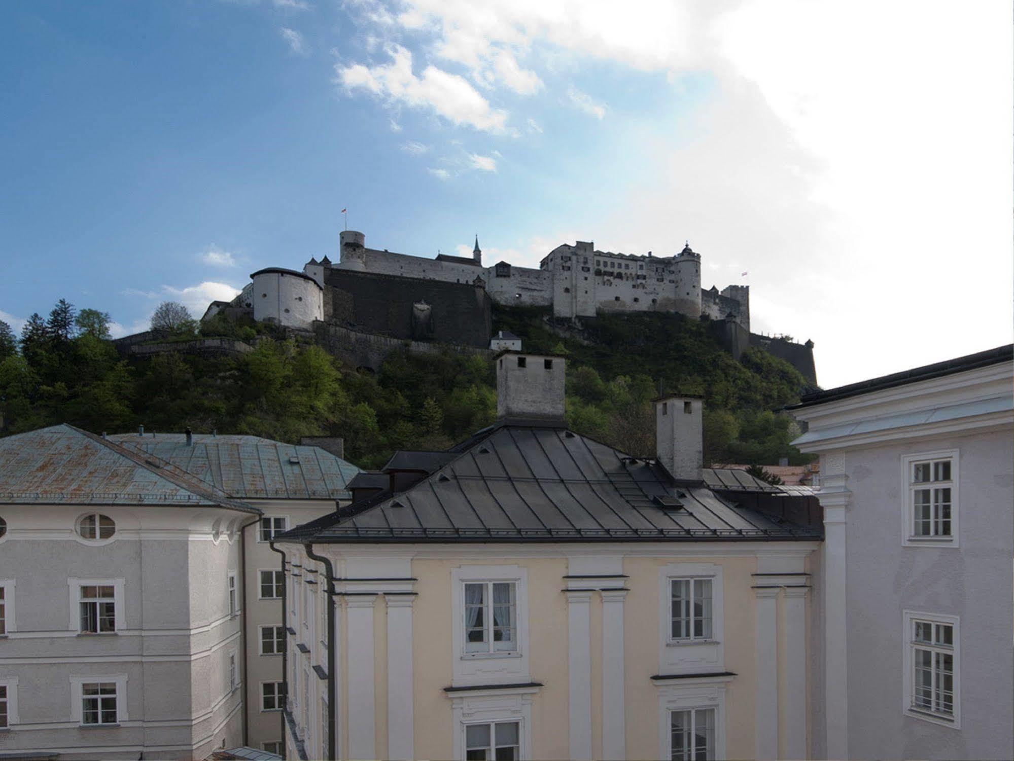 Hotel Altstadthotel Weisse Taube 4*