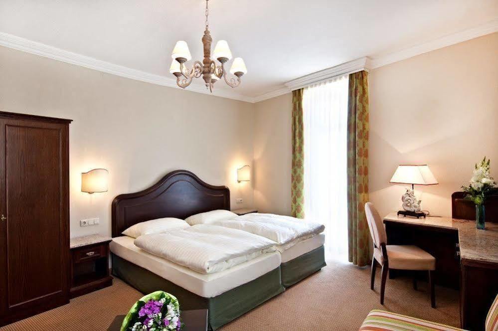 Atel Lasserhof 3* Salzburgo
