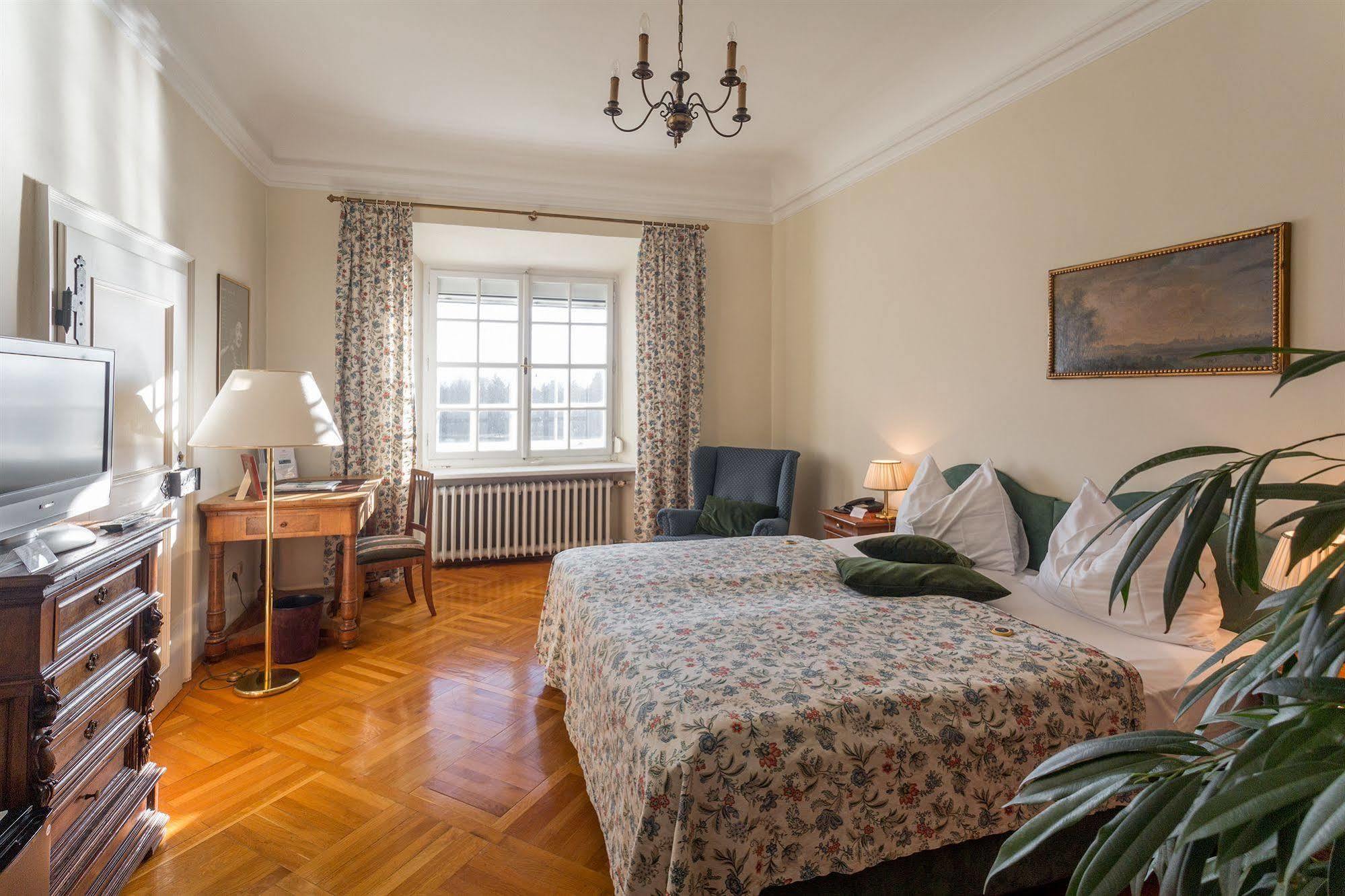 Schloss Leopoldskron Hotel 3*