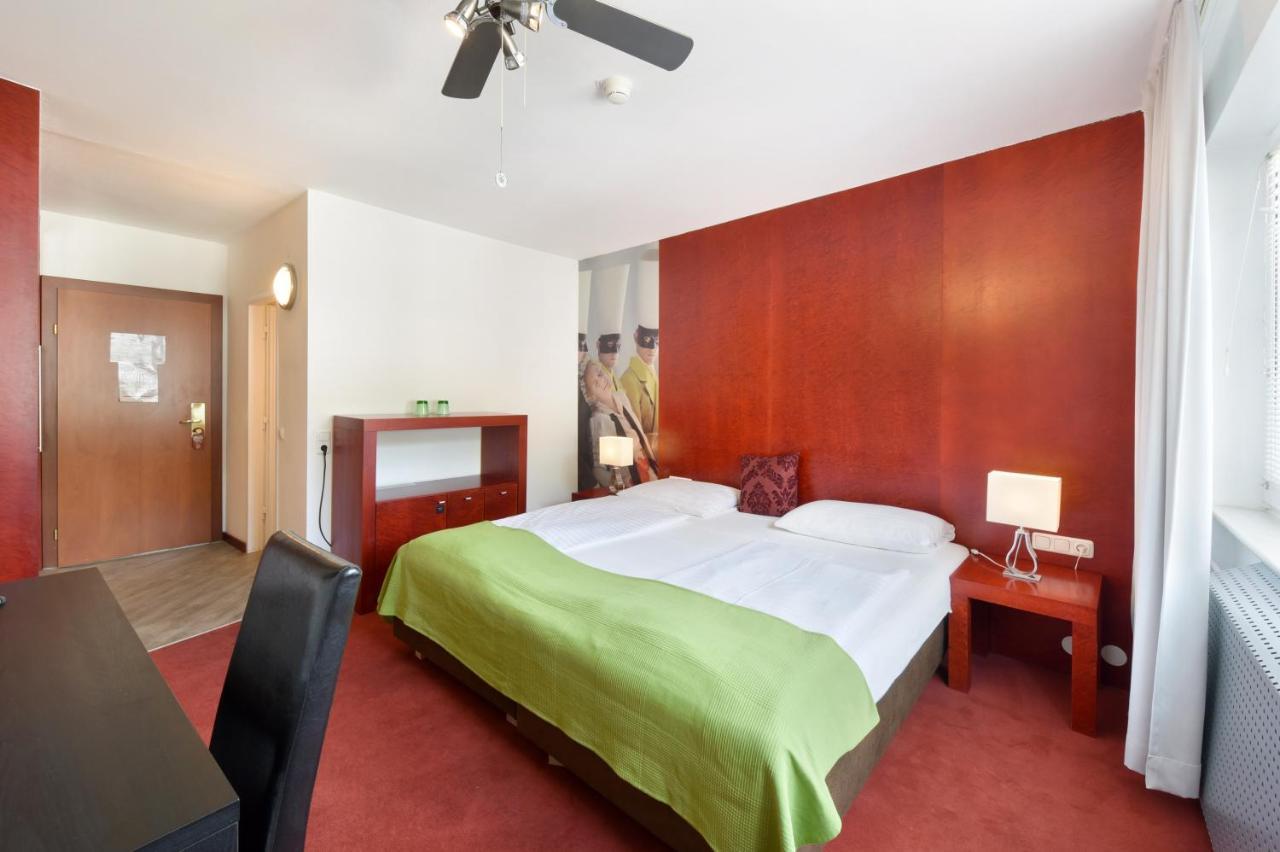Am Neutor Zentrum 4*