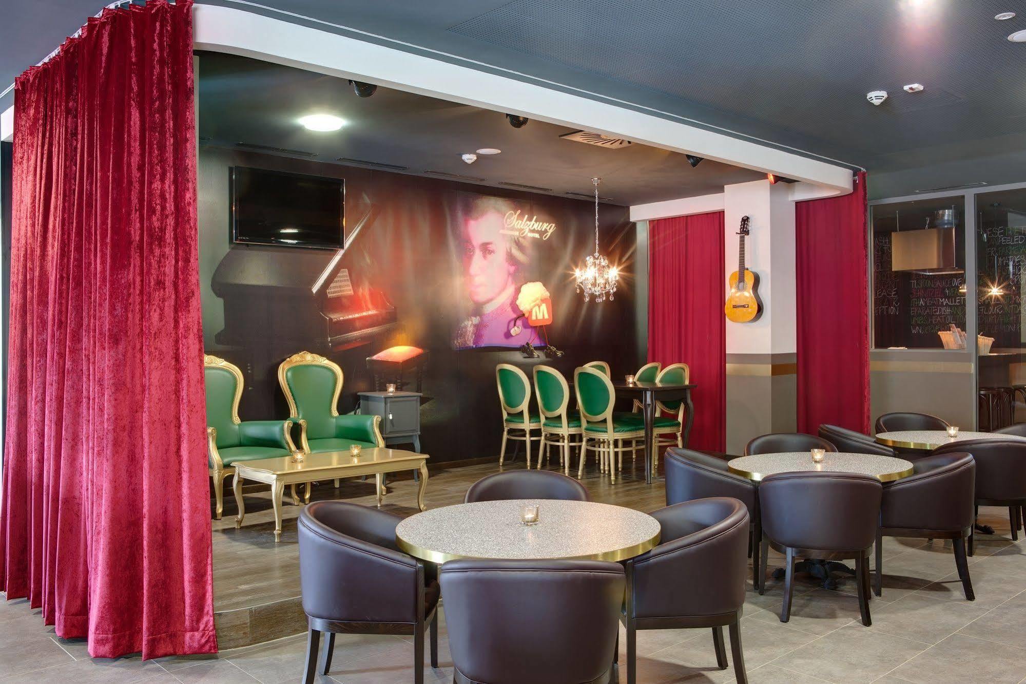 Hotel Meininger Center 3*