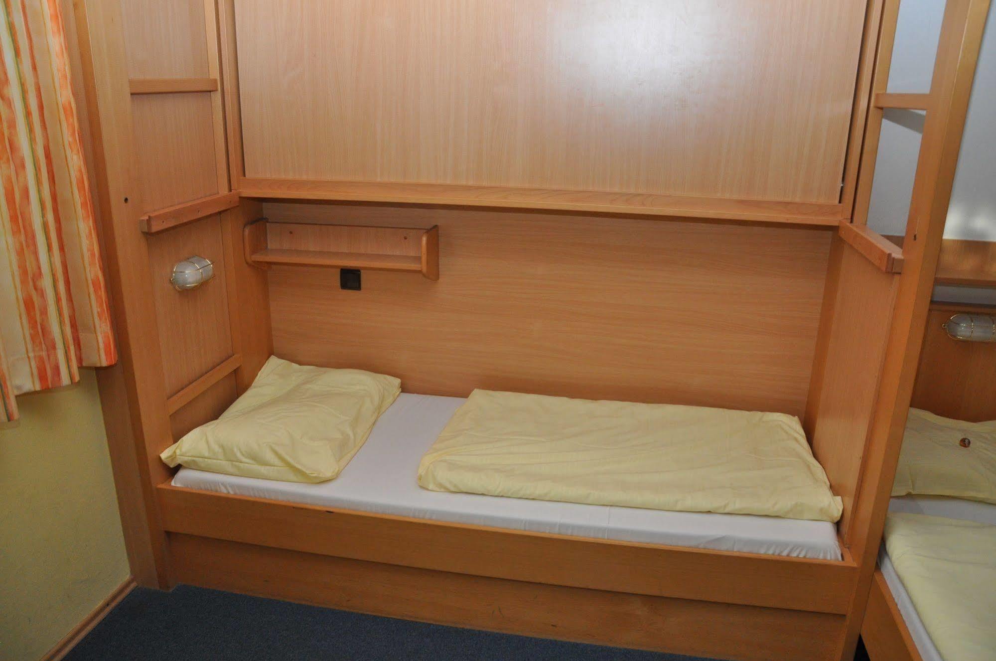 Hostel Eduard-Heinrich-Haus, Hostel