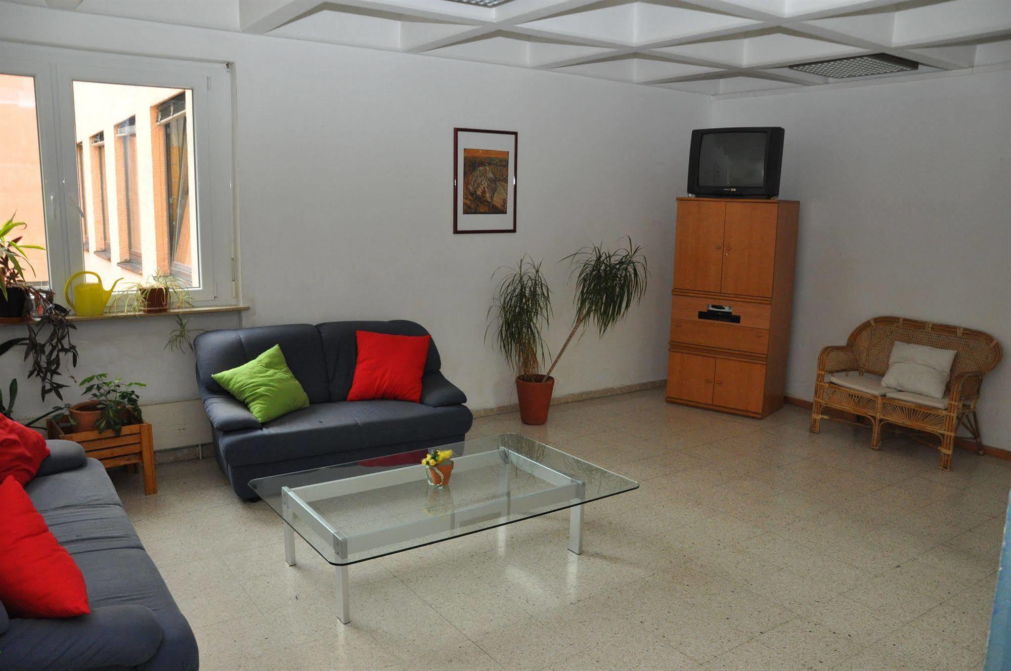 Eduard-Heinrich-Haus, Hostel