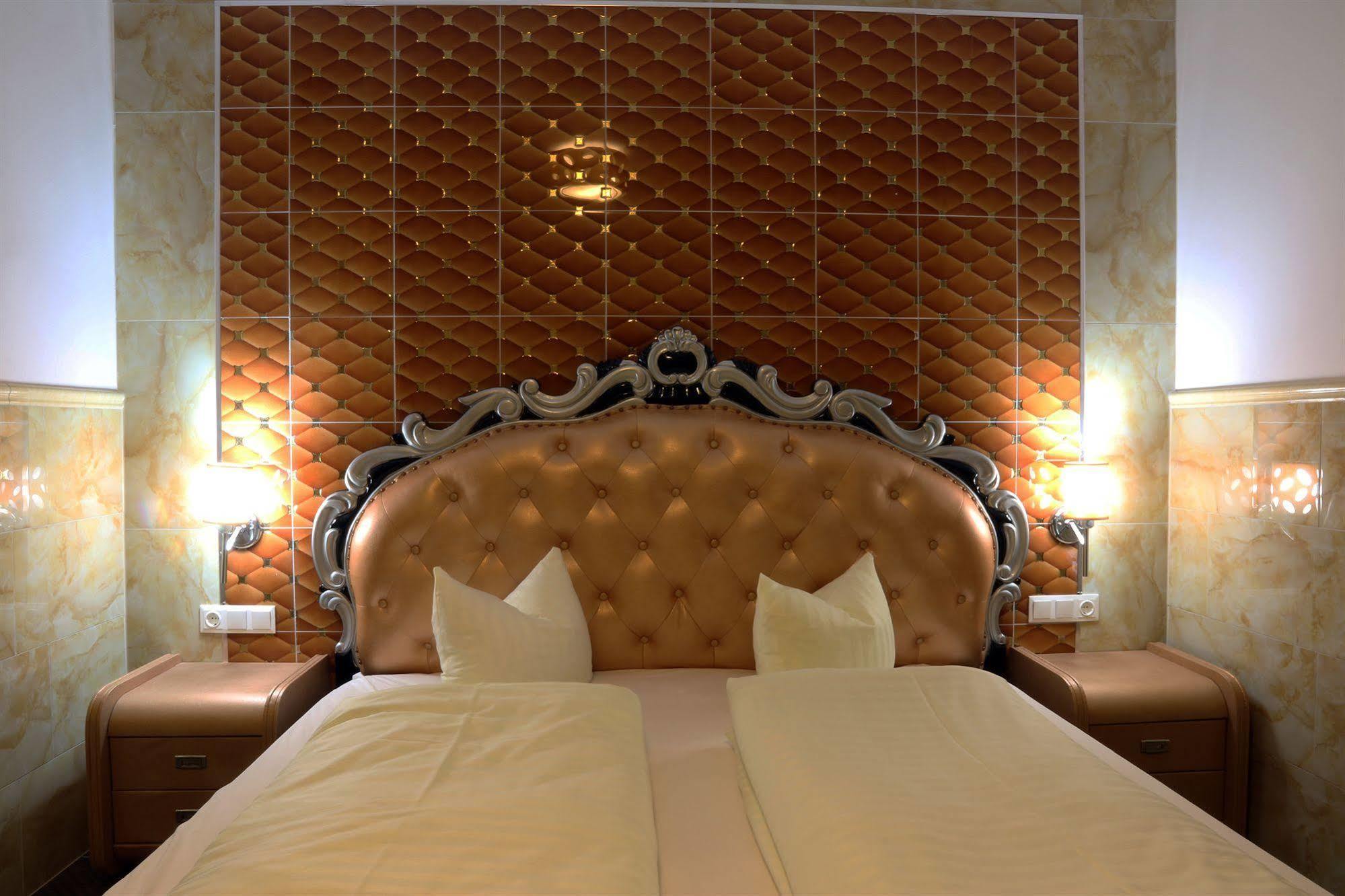 Buona Hotel