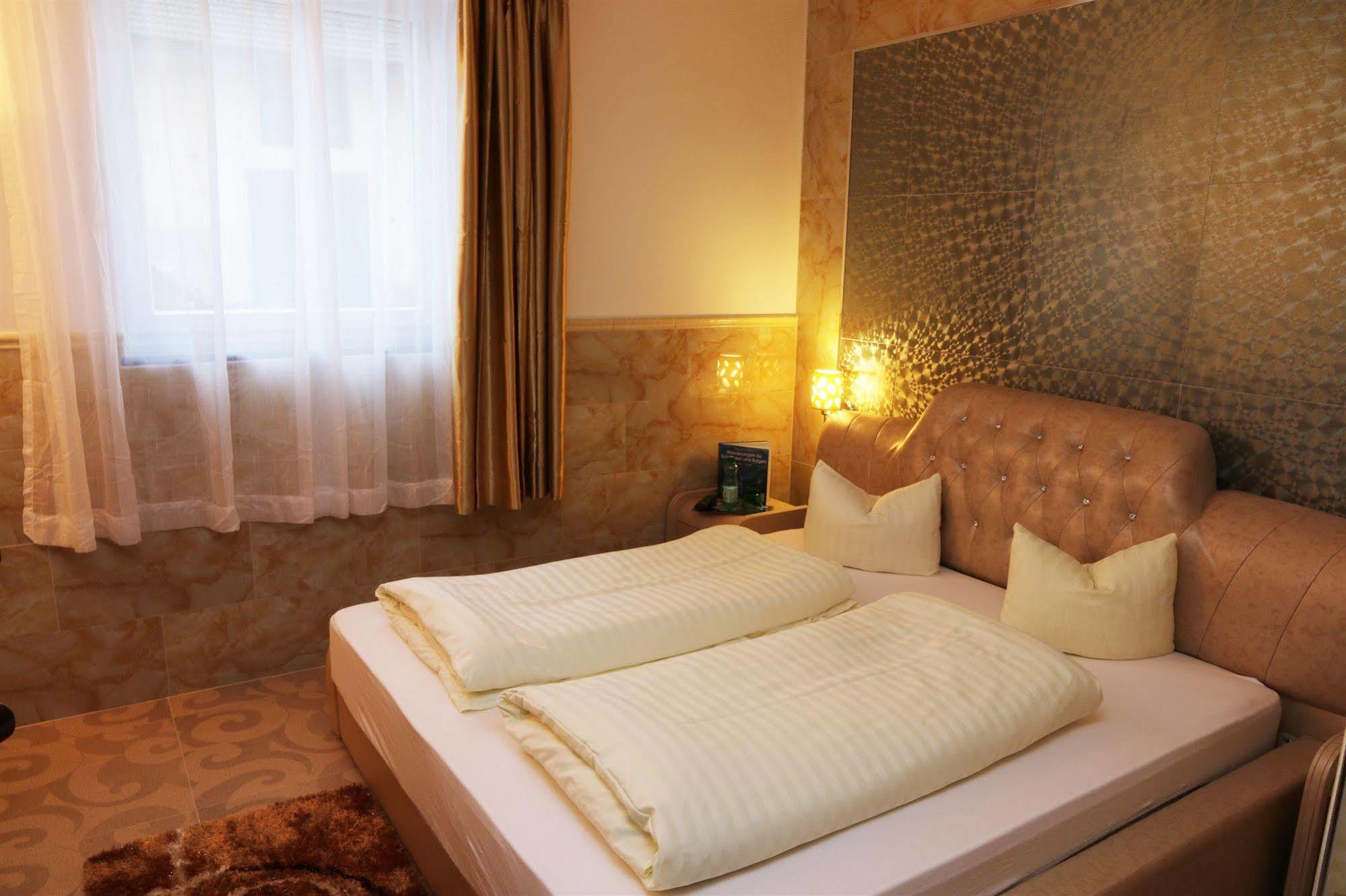 Buona Hotel
