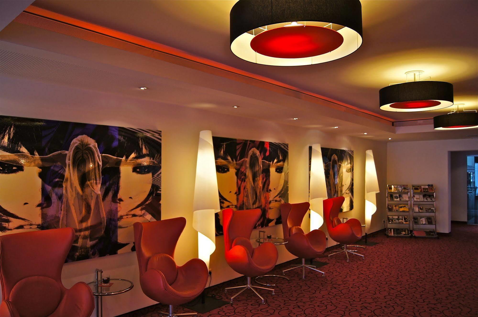 Western Amedia Art Hotel