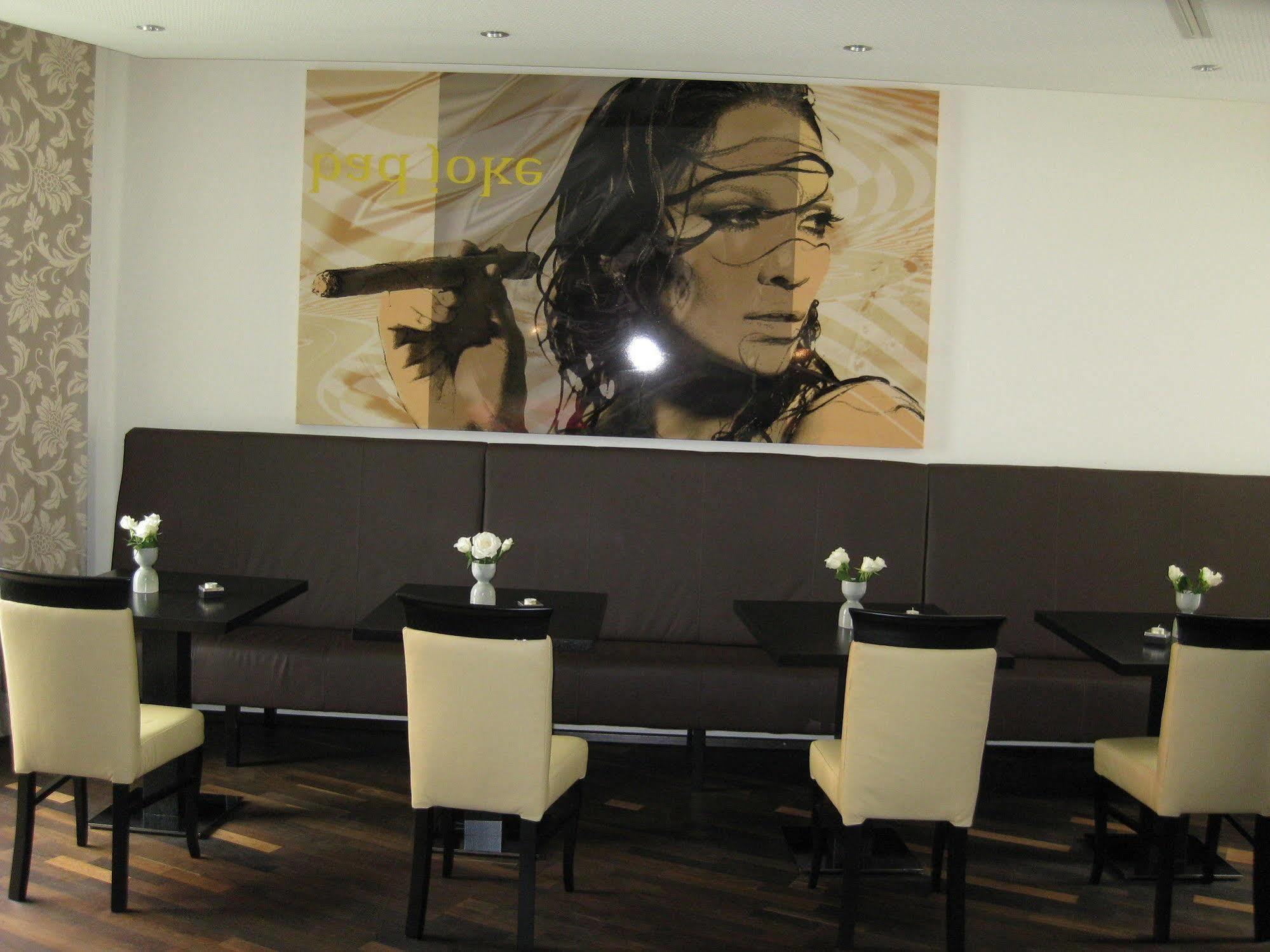 Western Amedia Art Salzburg