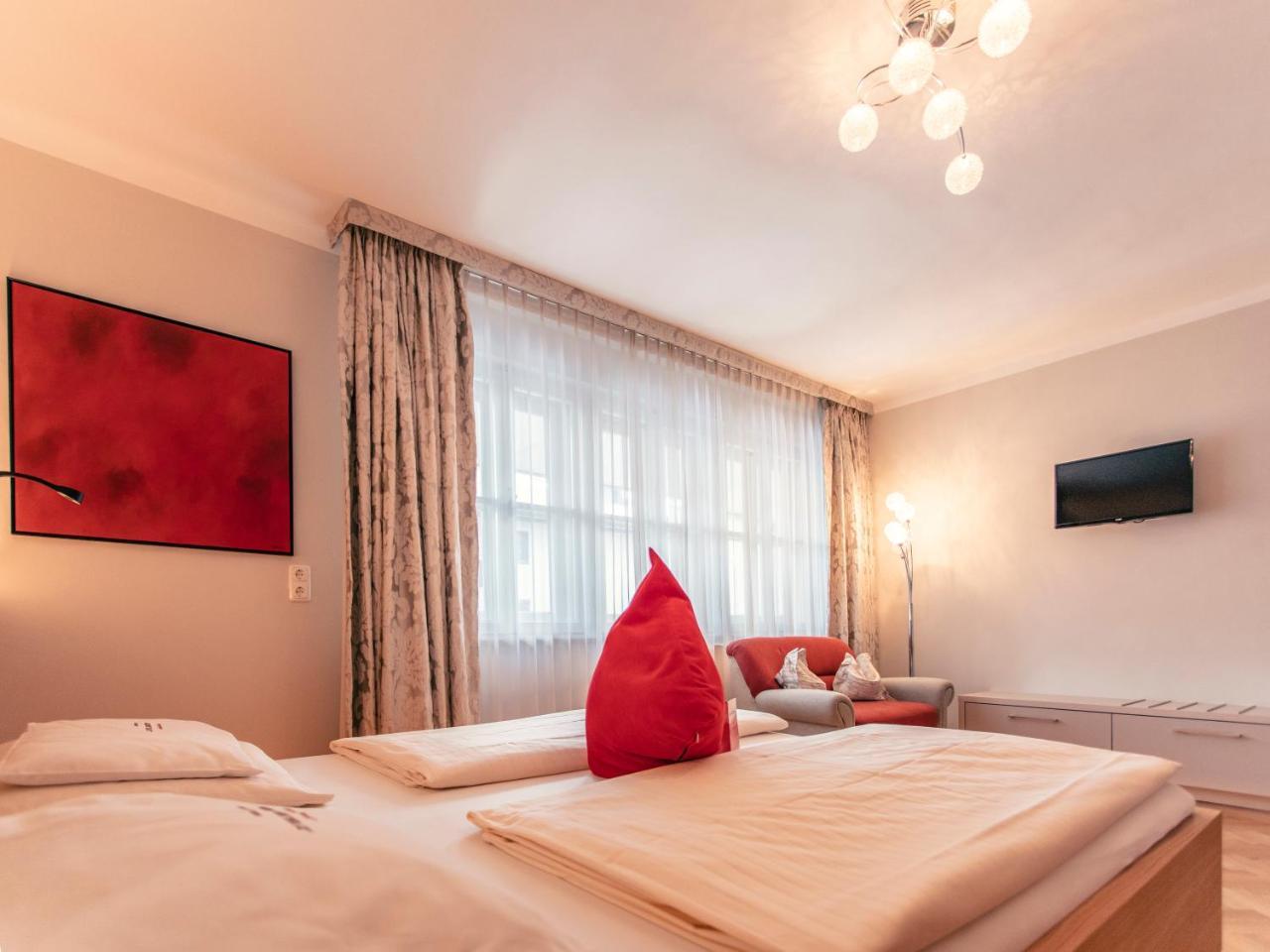 Hotel Rosenvilla 4*