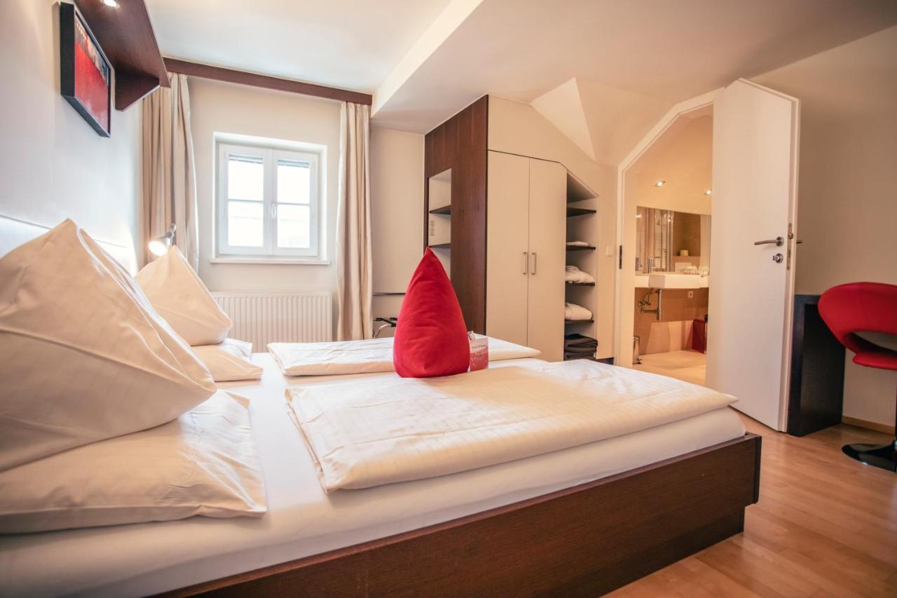 Rosenvilla Hotel 4*