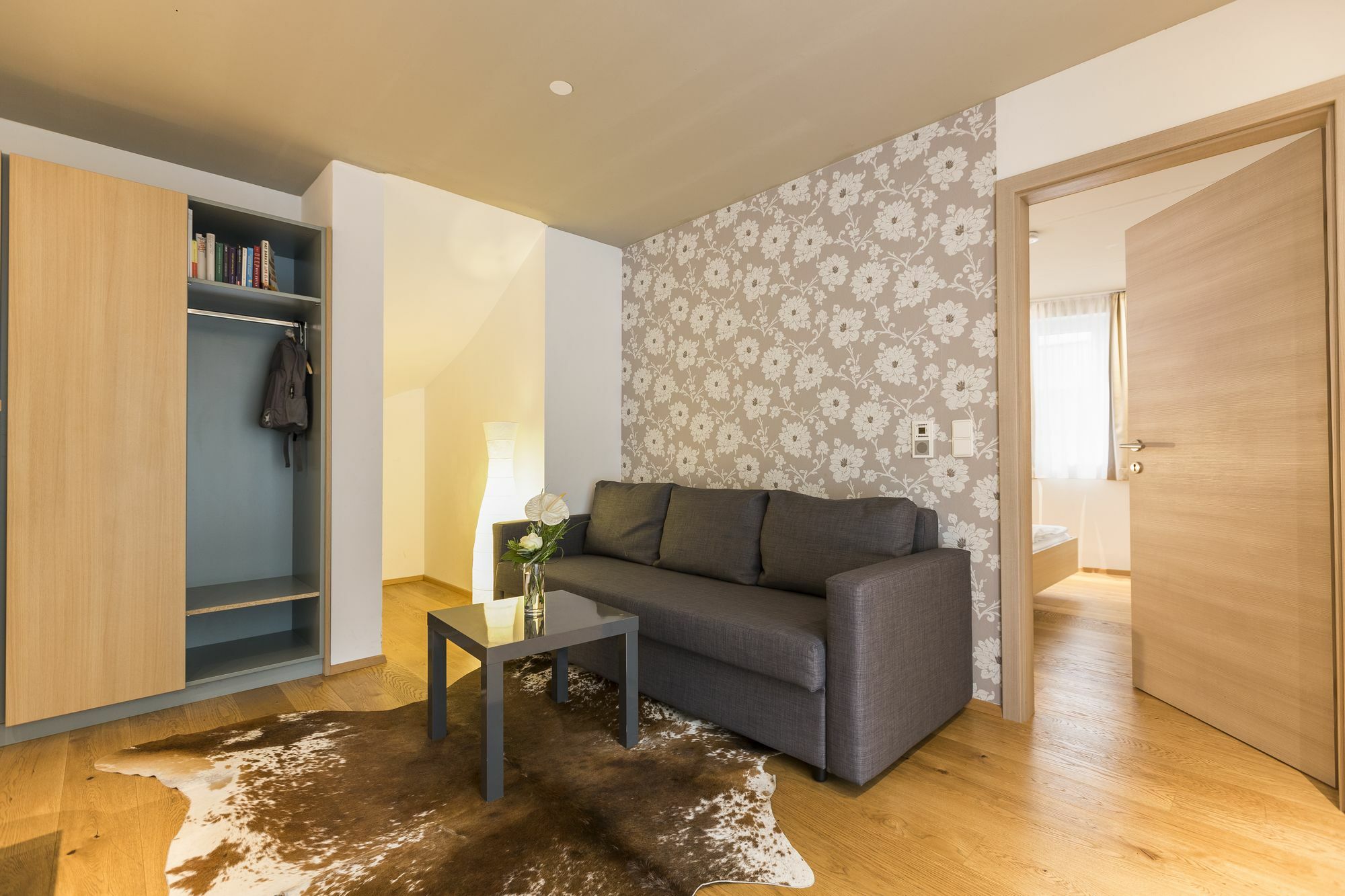 5 Apartment *
