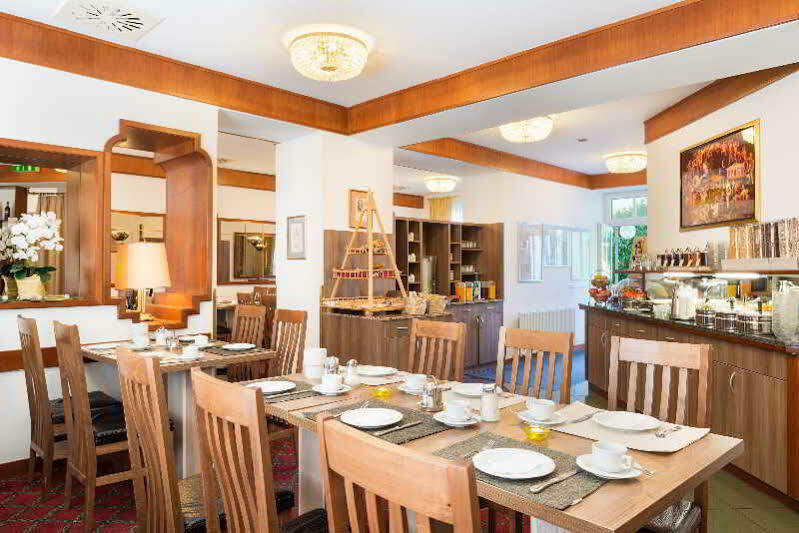 Goldenes Theater Hotel