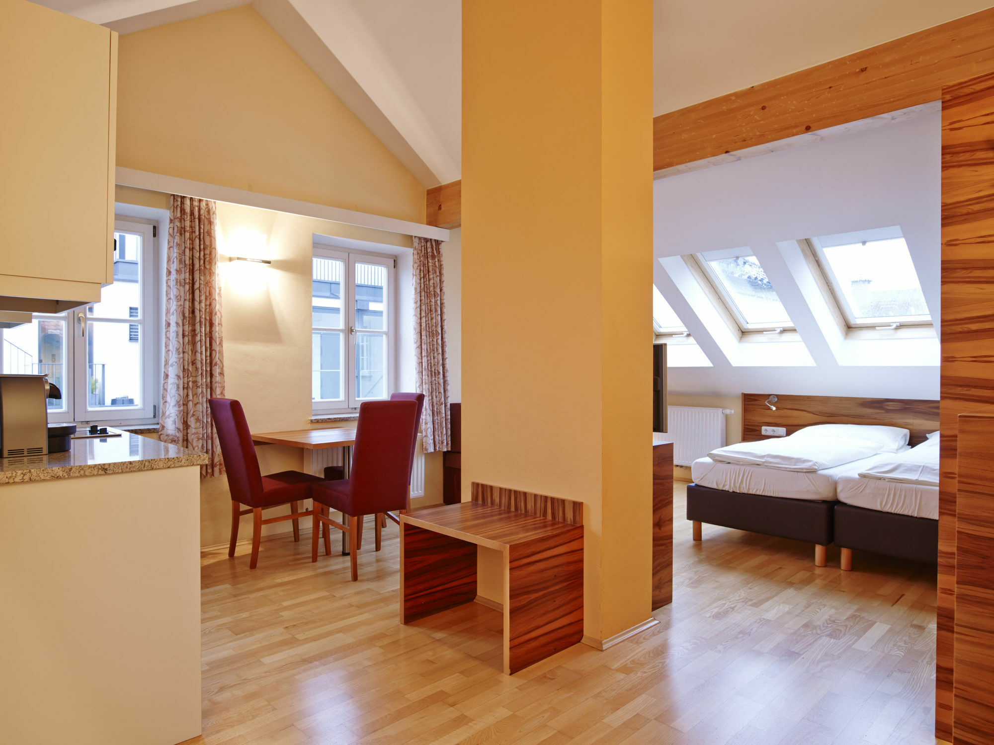 Ceconi By Gruene Zur Post - 100% Bio Salzburg