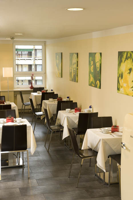 Hotel Plaza 3*