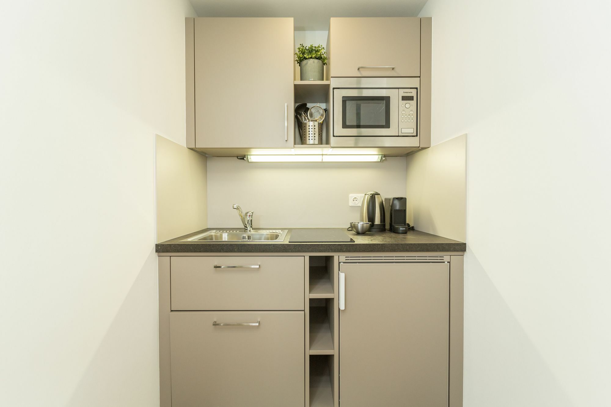 4 & 5 Apartment