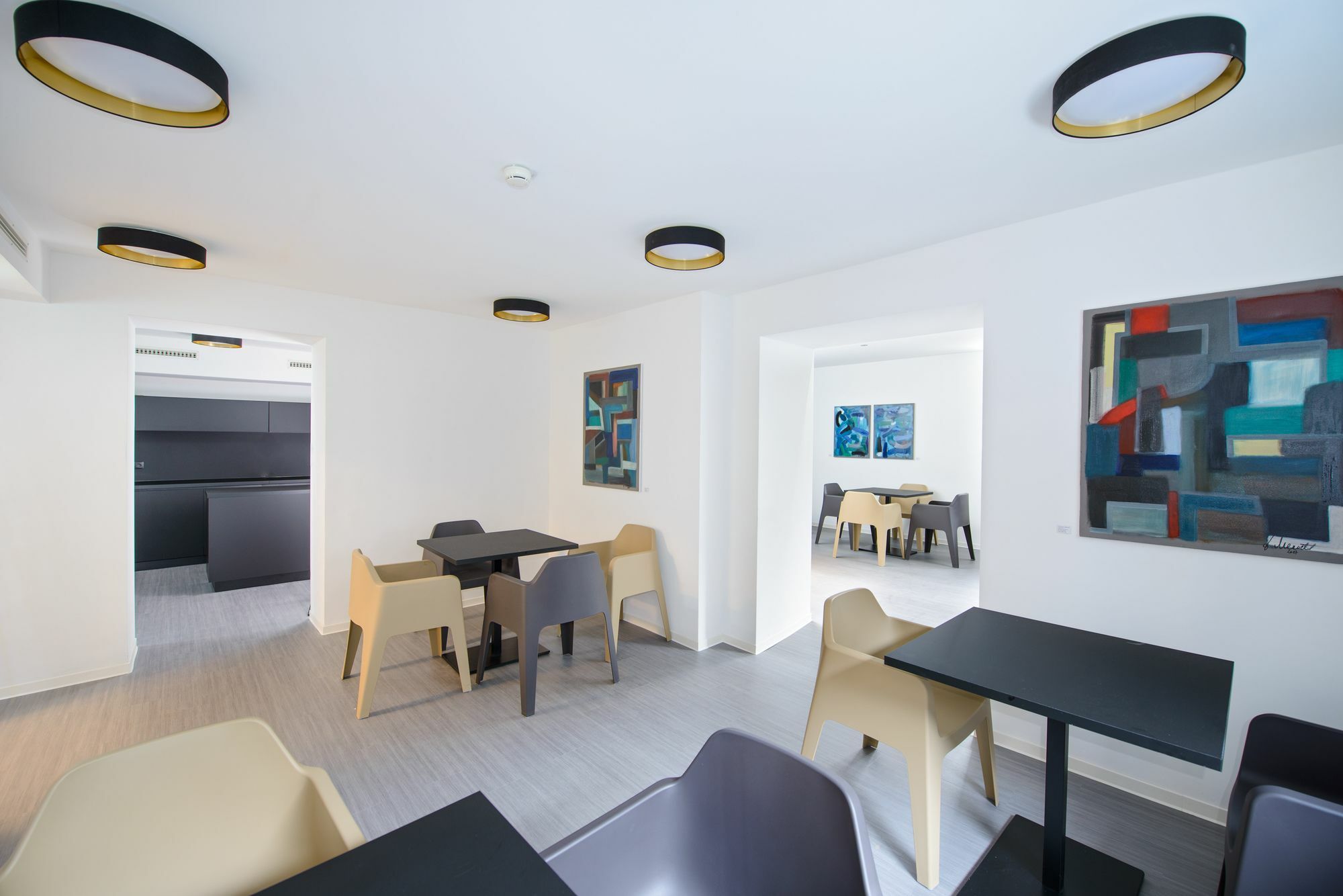 Backhome Hotel 3*