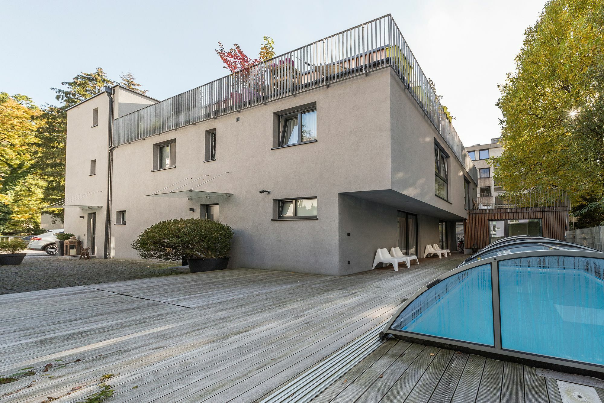 Apartment 4 & 5 *