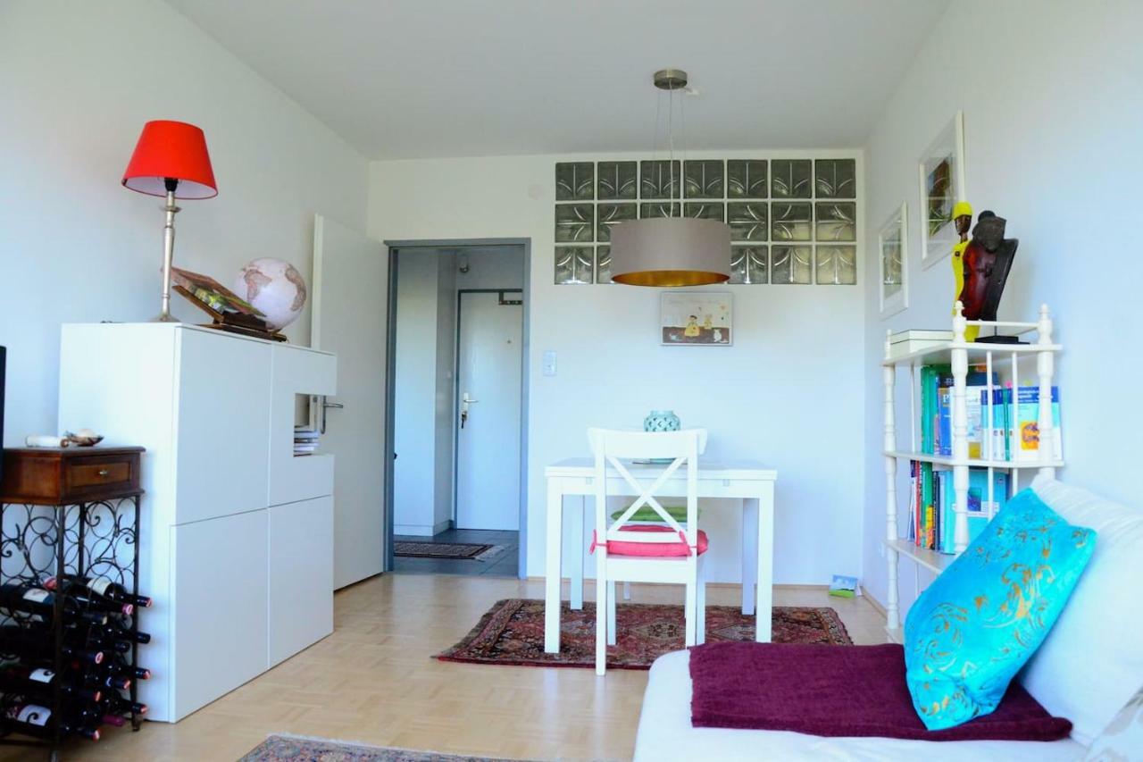 Apartment Bright And Cozy In A Quiet Area - Free Parking, Central *