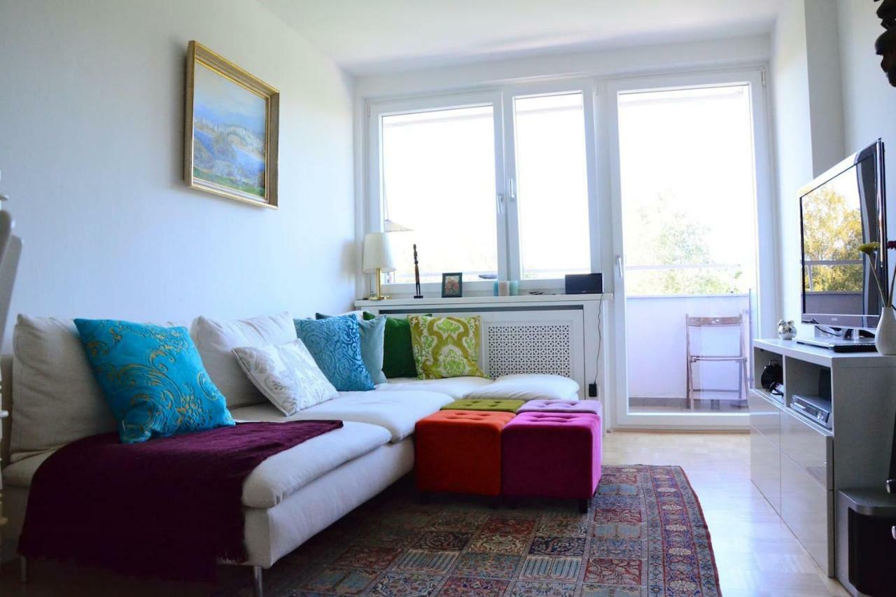 Bright And Cozy In A Quiet Area - Free Parking, Central Apartment Salzburg