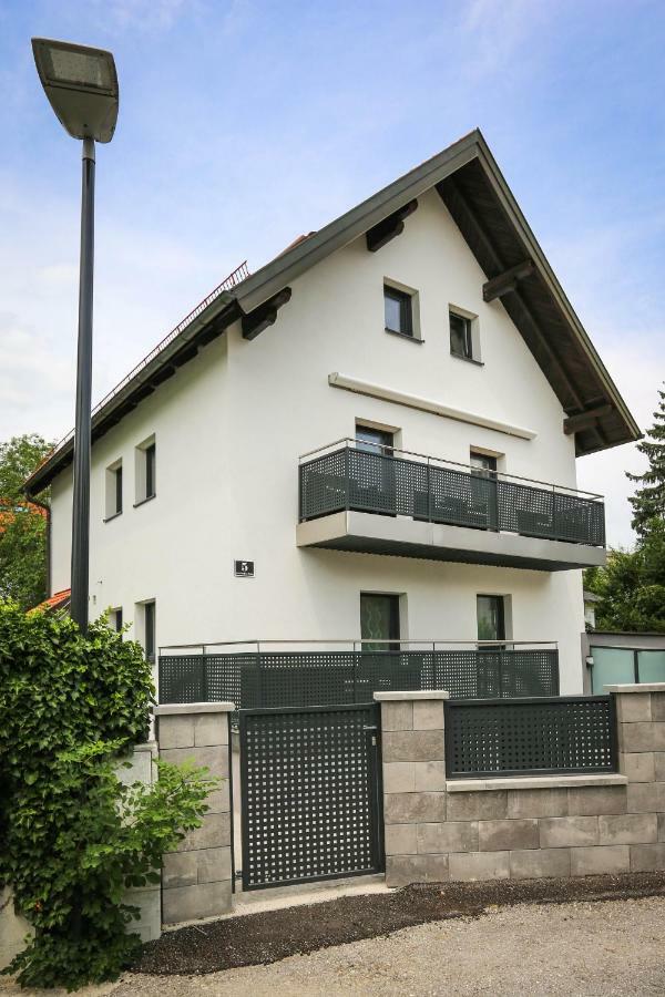 Apartment Mozart