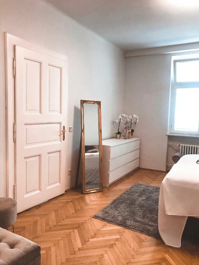 Apartment Luxury Only For Business Travel