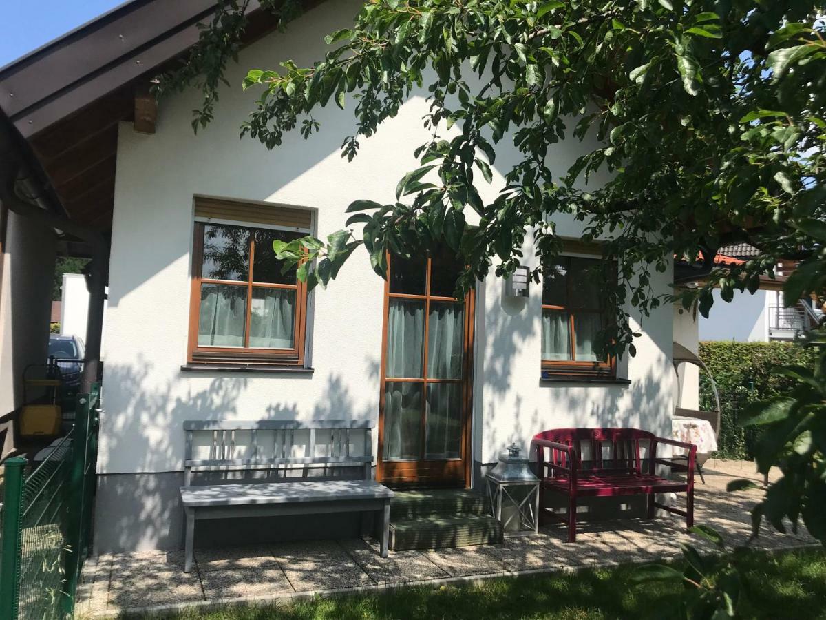 Knusperhaus Mit Garten *