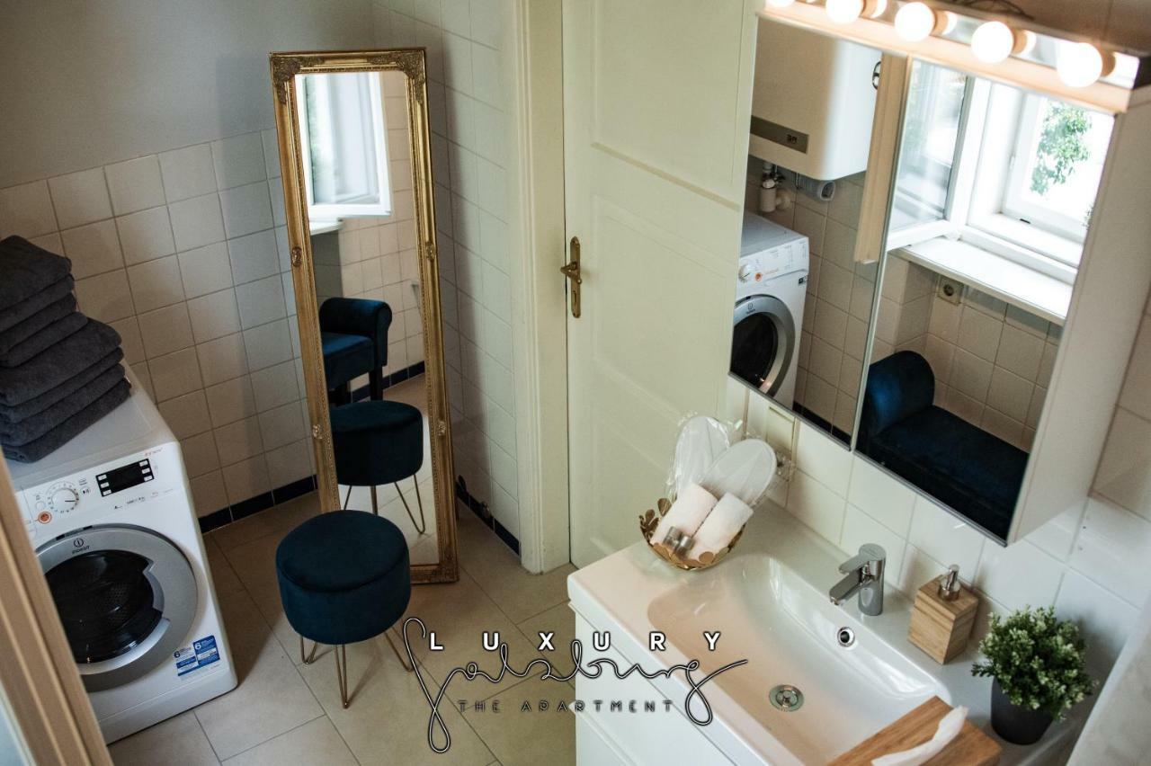 Luxury Only For Business Travel Apartment