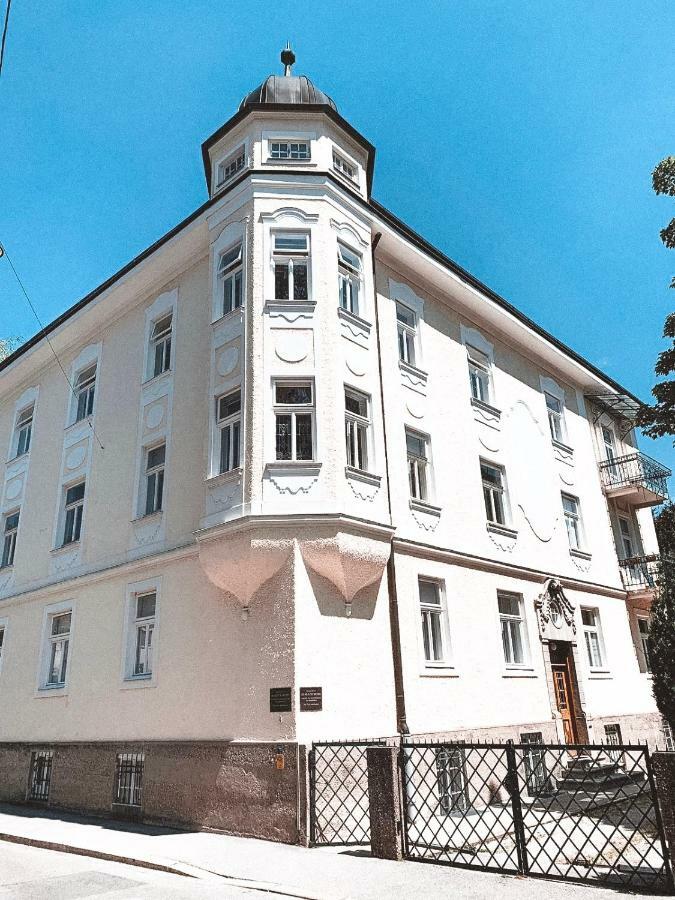 Apartment Luxury Only For Business Travel