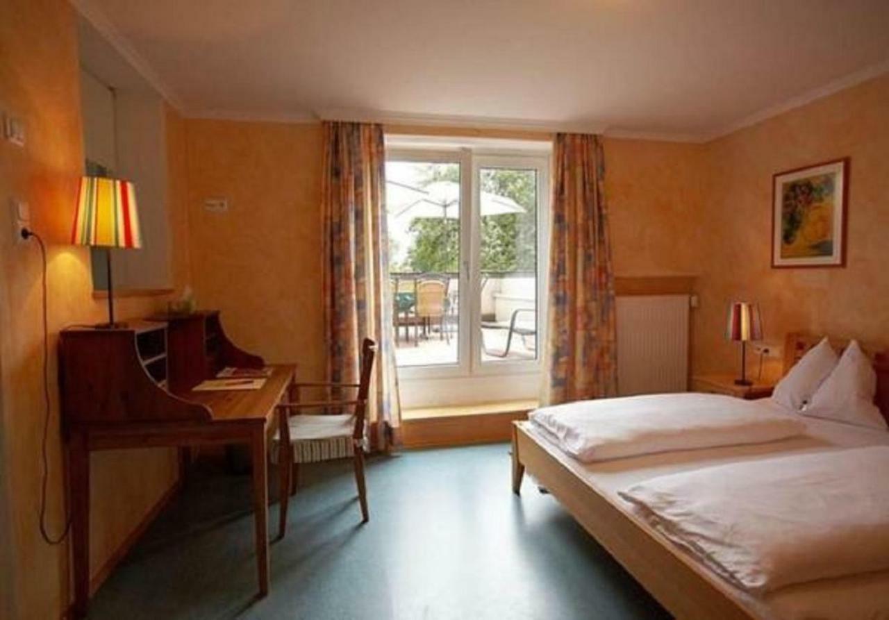 Itzlingerhof 3*