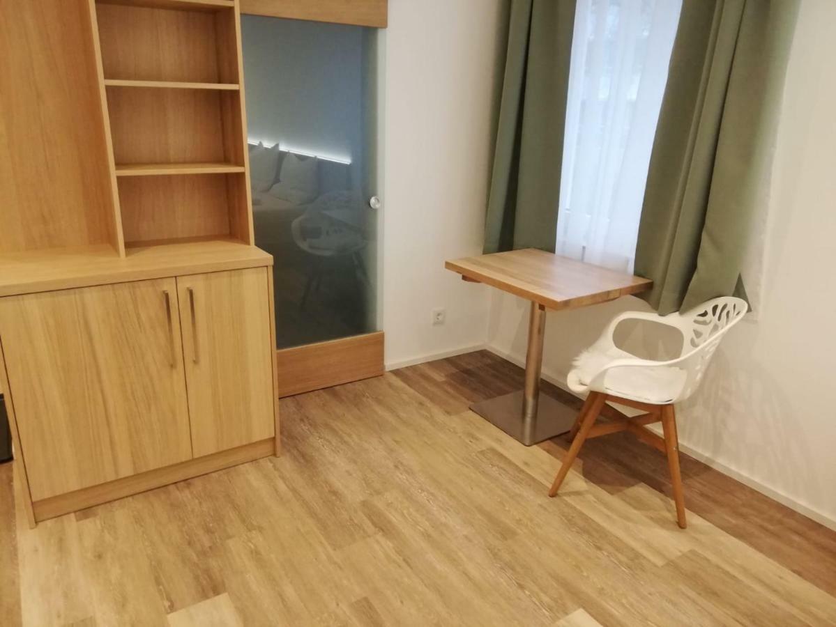 Acomodação com café da manhã  Floeckner B&B