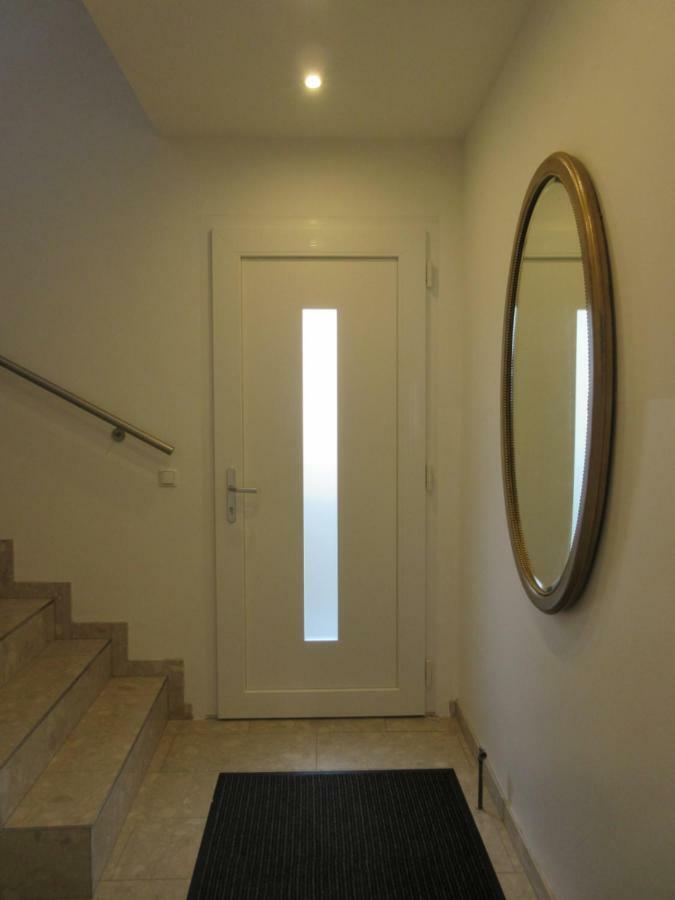 Home Apartments *