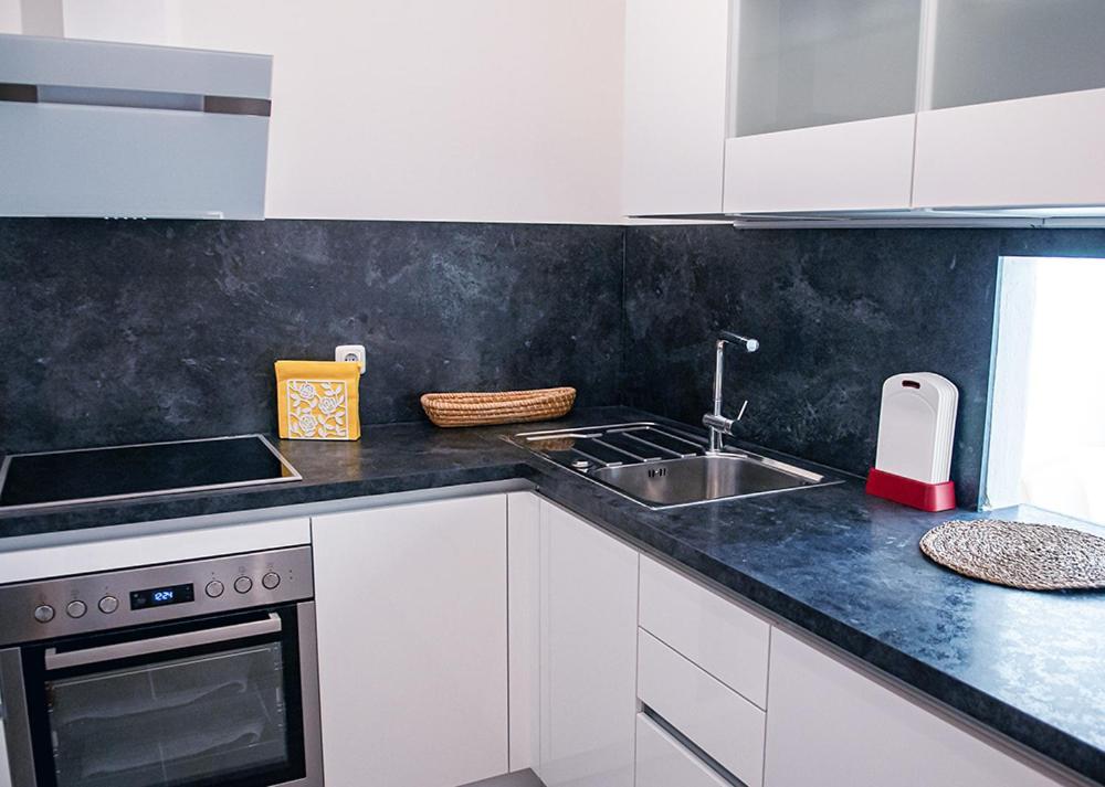 Am Bahnhof Apartment *
