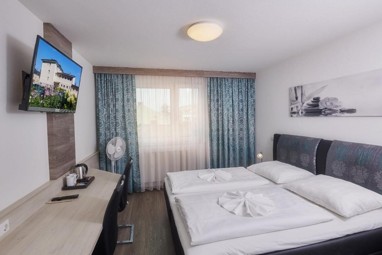 Hotel Ganslhof - Adults Only 3*