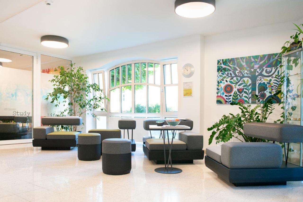 Mynext - Riverside Hostel