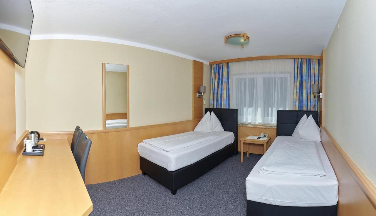 Hotel Ganslhof - Adults Only Hotel 3*