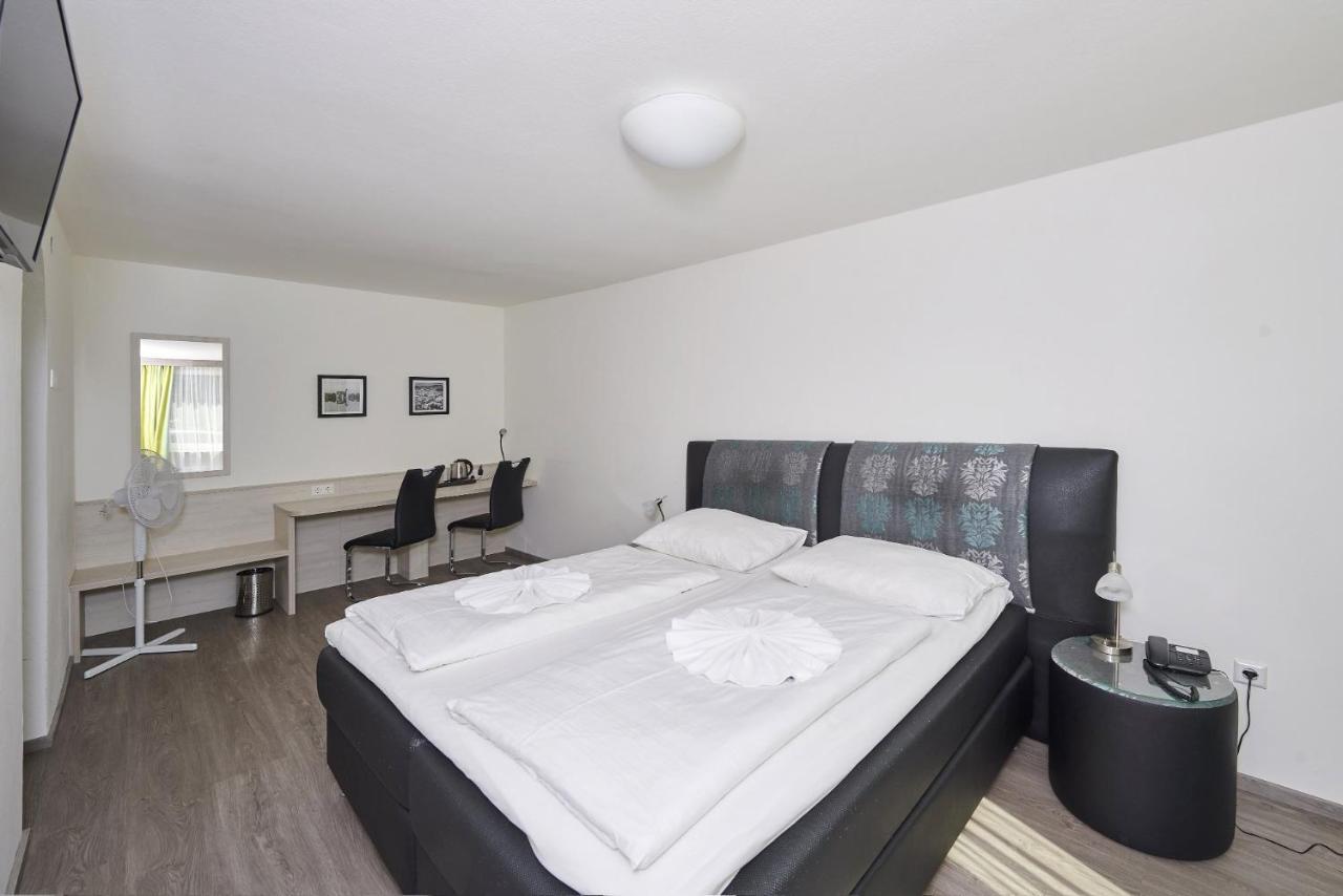 Hotel Ganslhof - Adults Only 3*