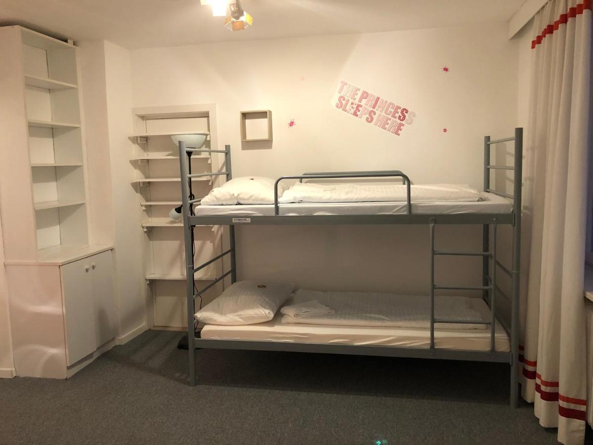 H Privatunterkunft