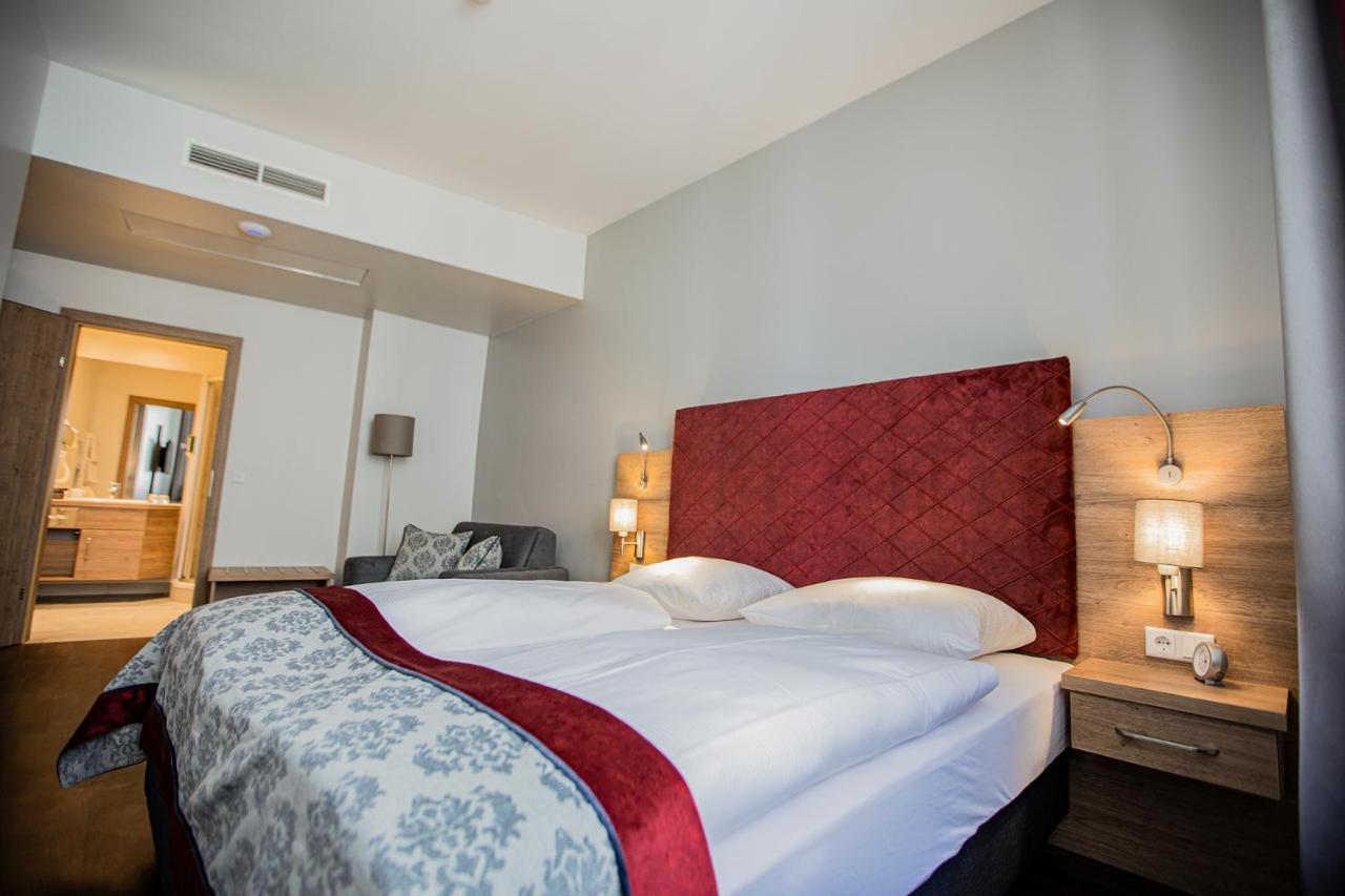Elefant Family Business Hotel 2*