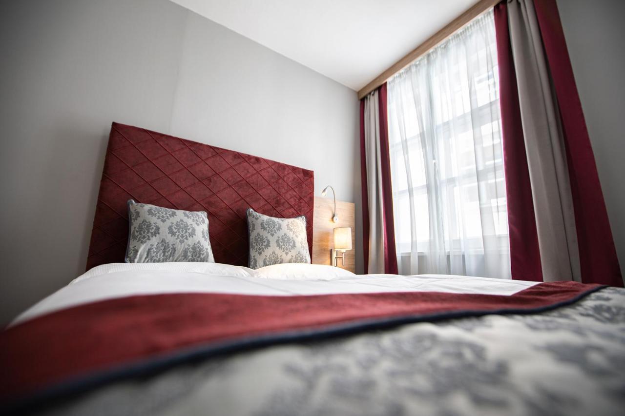 Hotel Elefant Family Business 2*