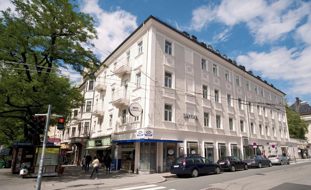 Am Mirabellplatz 4*