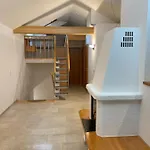 Undertheroof At