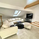 Undertheroof At