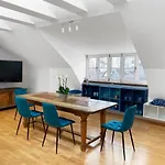 Luxurious Mozart Apartment