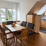 Ruhige 3-Zimmer-Wohnung Am Stadtrand Mit Bergblick