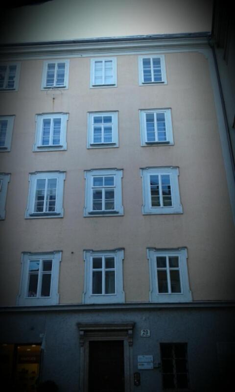 One-room 