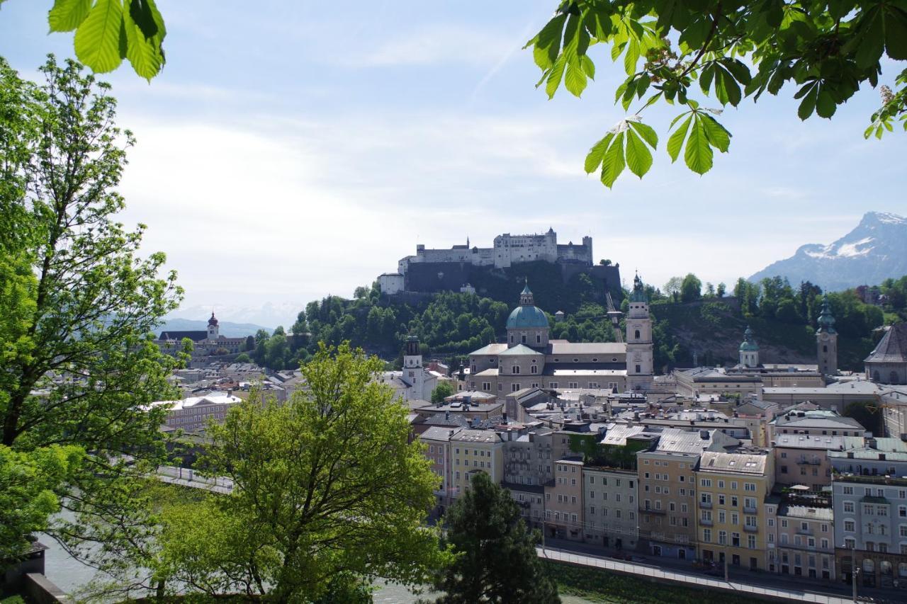 Sishaus - View At Mozarts Hostel Salzburg
