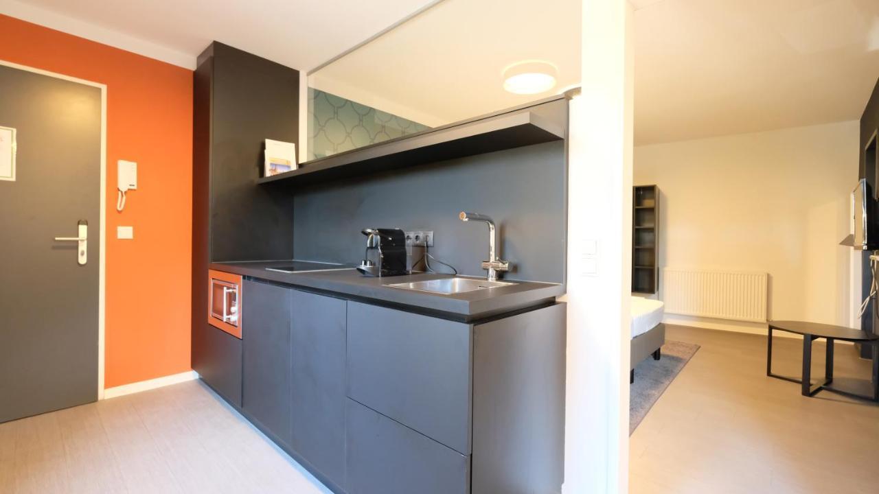 Blackhome I Contactless Check-in 3*