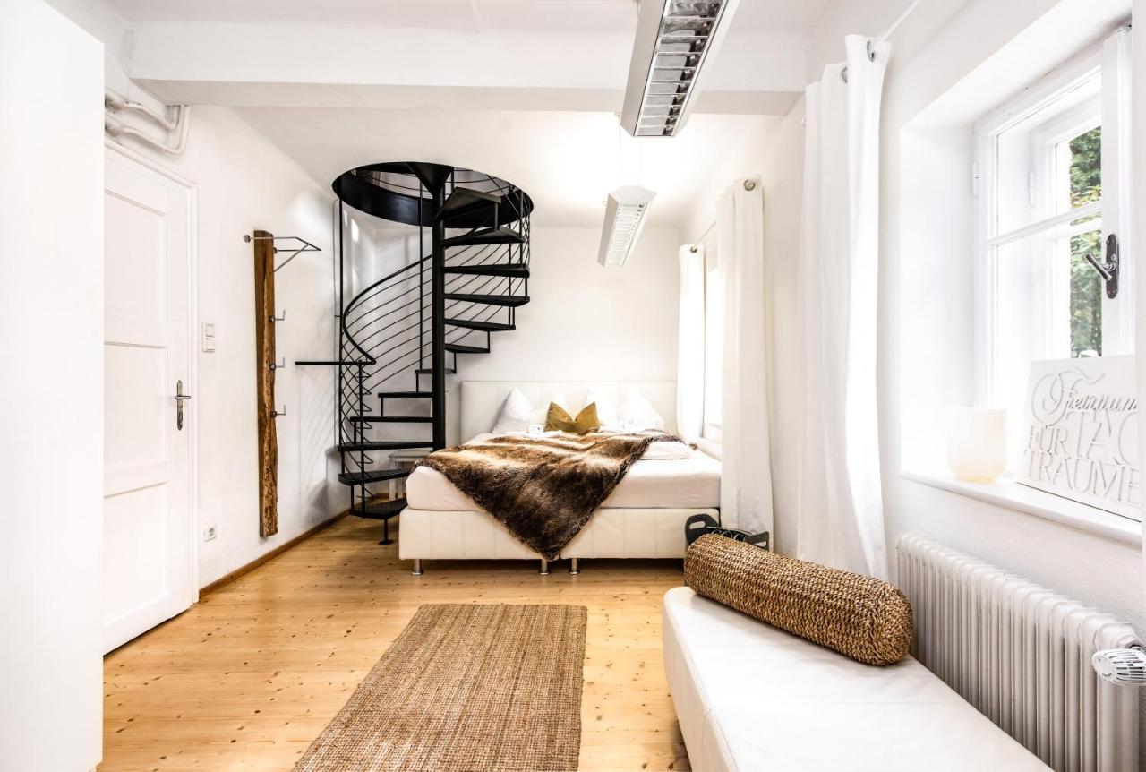 Villa Family Wellhouse Garden Direct In Salzburg, Sunny Big Garden, Up To 16 Pax, Bikes For Free, Bbq, Sunbeds, Parking For Free, 15 Min Sound Of Music