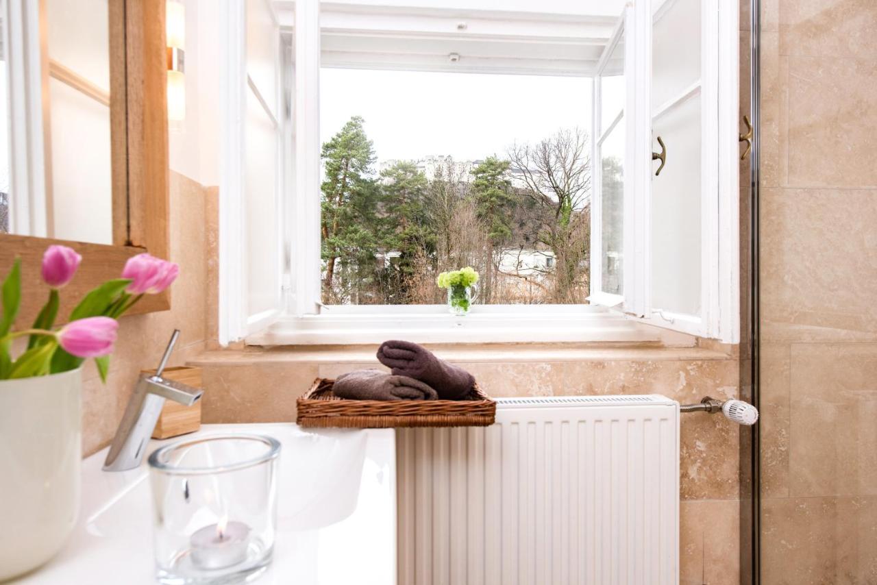 Villa Family Wellhouse Garden Direct In Salzburg, Sunny Big Garden, Up To 16 Pax, Bikes For Free, Bbq, Sunbeds, Parking For Free, 15 Min Sound Of Music